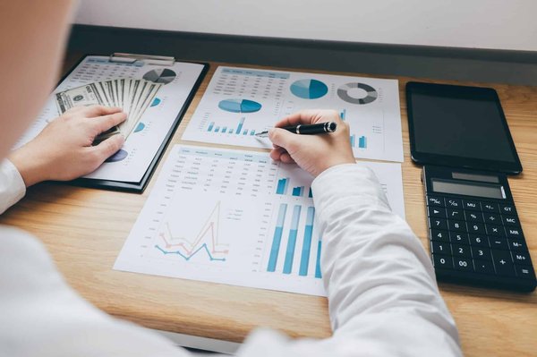 Qu'est-ce qu'un conseiller en investissement financier ?